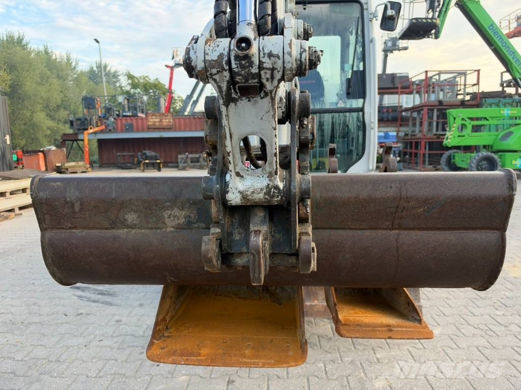 Takeuchi TB 230 3x bucket LED Minibagger < 7t
