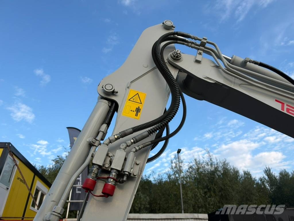 Takeuchi TB 230 3x bucket LED Minibagger < 7t