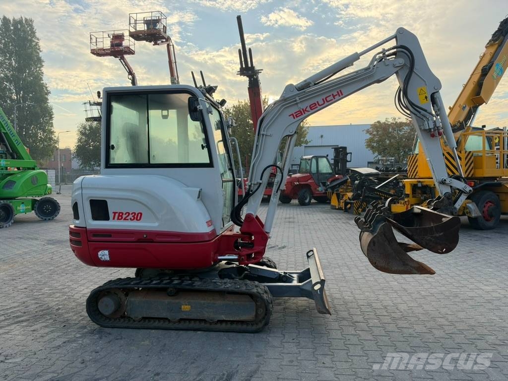 Takeuchi TB 230 3x bucket LED Minibagger < 7t