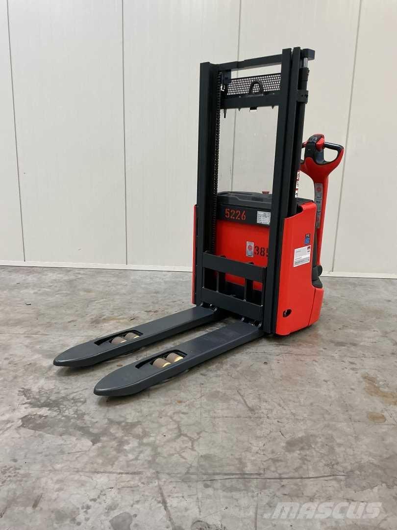 Linde L10B Meeloop stapelaar