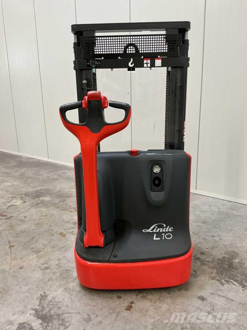 Linde L10B Meeloop stapelaar