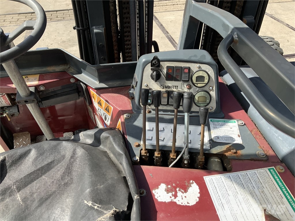 Moffett-kooi M4 25.4 Carrelli elevatori diesel