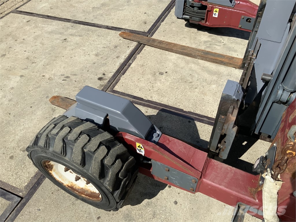 Moffett-kooi M4 25.4 Carrelli elevatori diesel