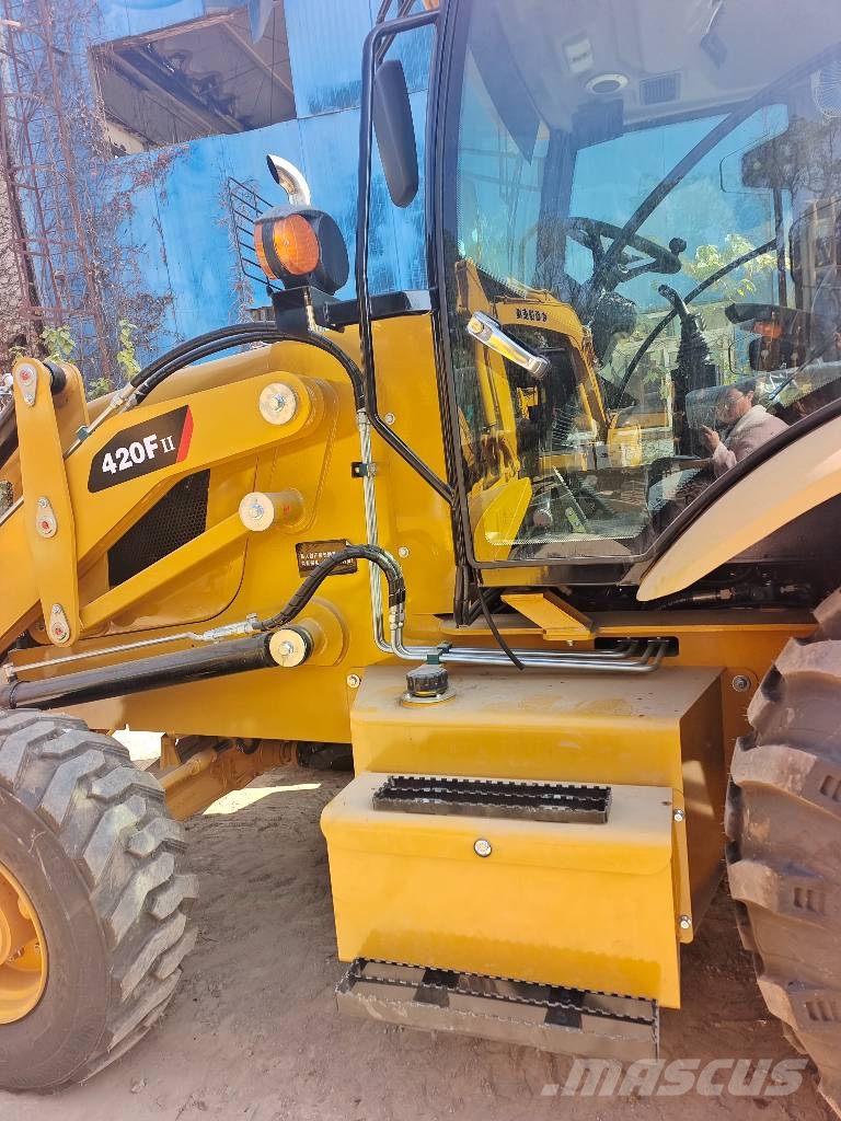 CAT 420F with Powerful Engine in Stock Retroescavadoras