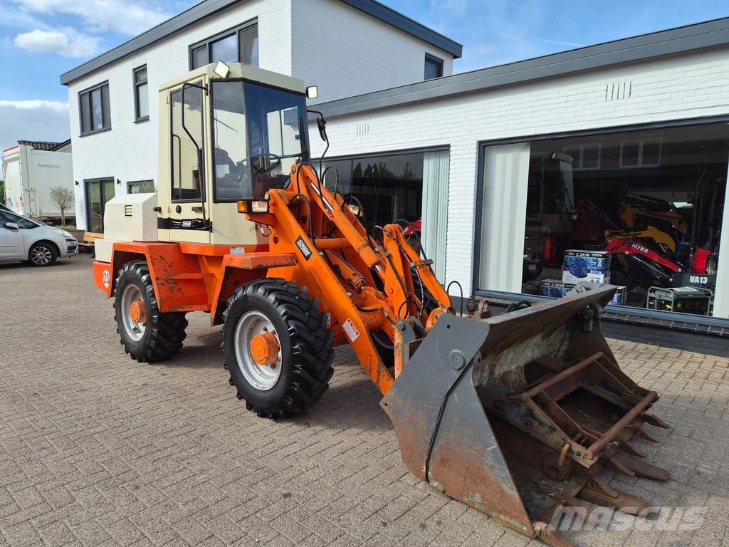 Schaeff Skl835 loader shovel bak en lepels terex Miniladers