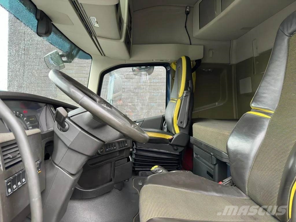 Volvo FH 16.650 8X2 + EFFER 1855/8S + JIB 6S HEAVY DUTY Prime Movers