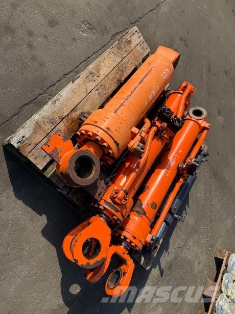 Doosan DL 300-5 USED HYDRAULIC CYLINDER COMPLET Hidráulicos