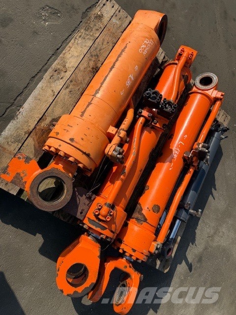 Doosan DL 300-5 USED HYDRAULIC CYLINDER COMPLET Hidráulicos