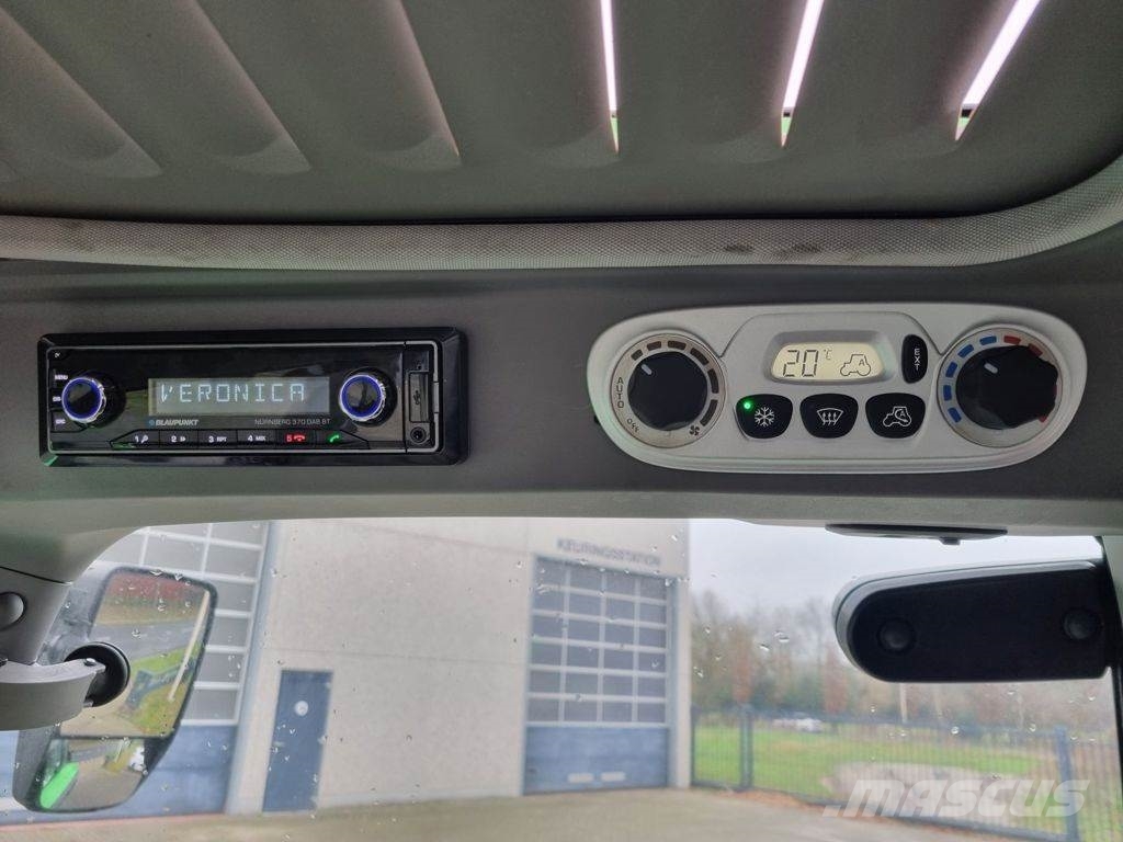Deutz-Fahr AGROTRON 6175.4 TTV Traktori