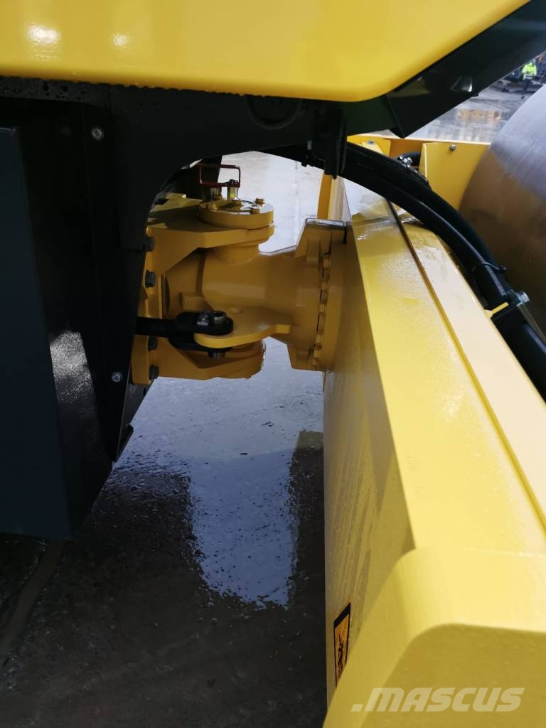 Bomag BW216D-5 Walce jednobębnowe