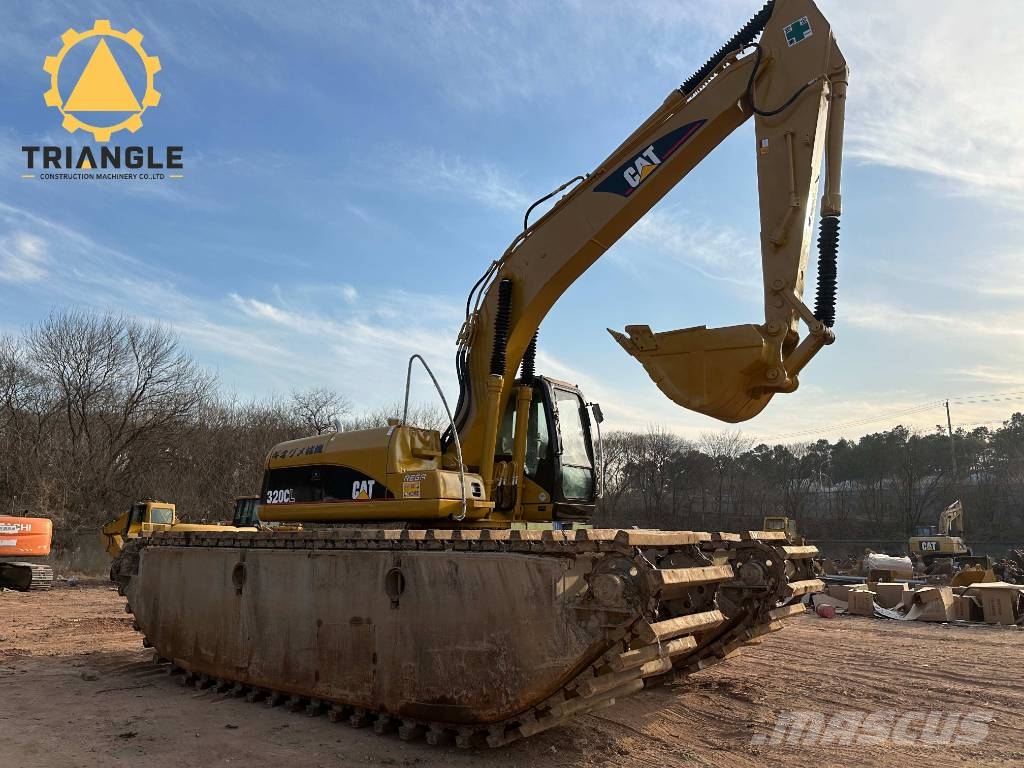 CAT 320 C L Amfibijski bagri