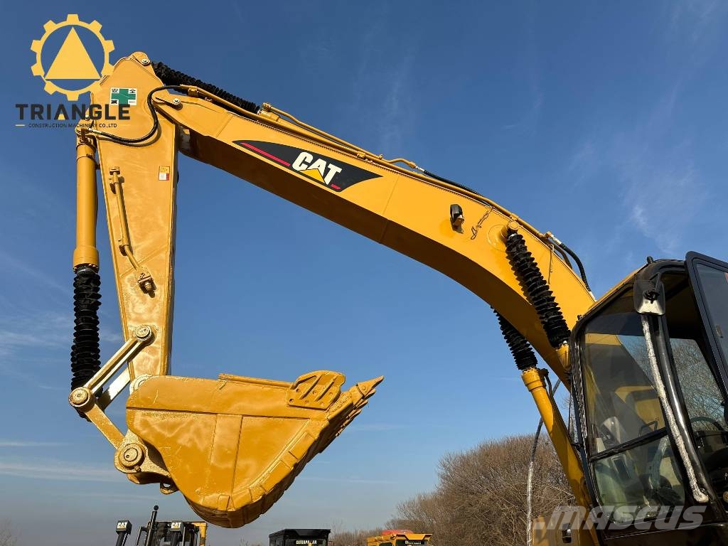 CAT 320 C L Amfibijski bagri