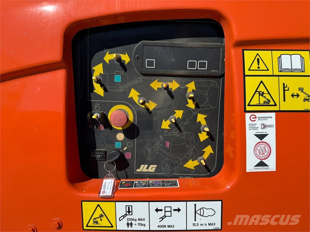 JLG 600AJ Piattaforme a braccio articolato