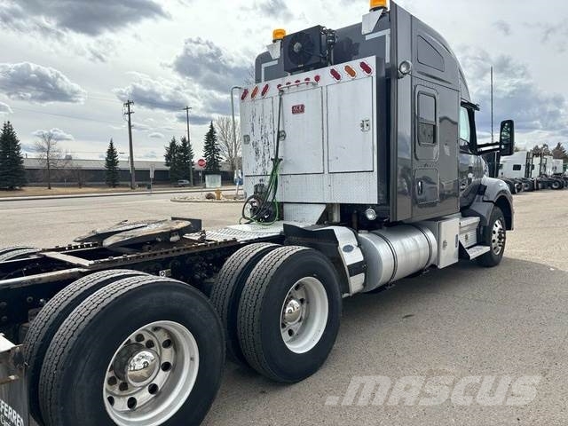 Kenworth T880 6X4 Tegljači