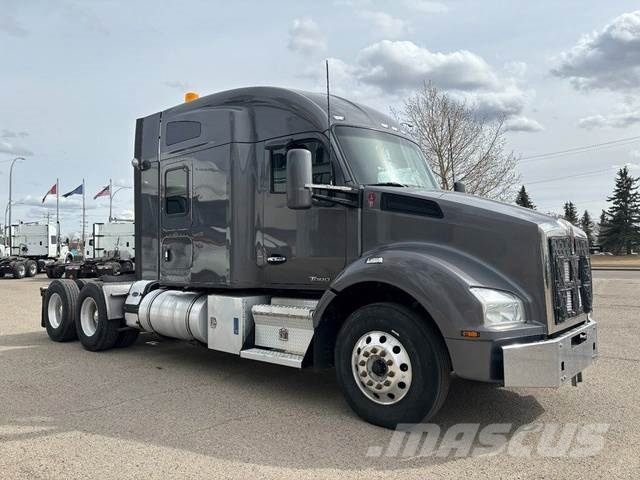 Kenworth T880 6X4 Tegljači