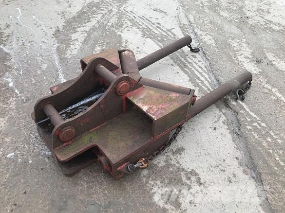  13T EXCAVATOR POLE HANDLER Muut koneet
