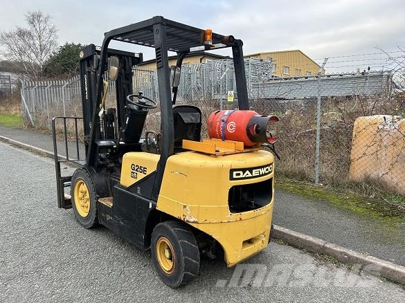Daewoo G25E-3 Construction - Autres