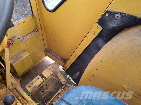 Ford 2000 TRACTOR Ostalo za građevinarstvo