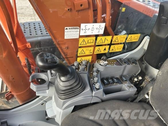 Hitachi ZX130 - 7 Roomikekskavaatorid