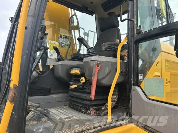 JCB JS140 Crawler excavators