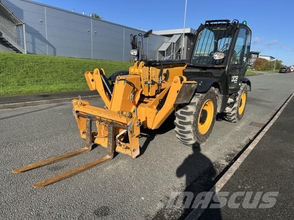 JCB TELEHANDLER 535 - 125 Sonstige Baumaschinen