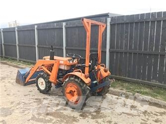 Kubota B7100