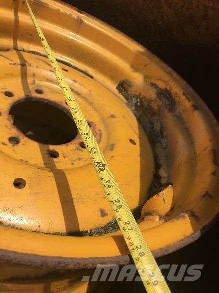 MASSEY REAR WHEEL Tyres, wheels and rims