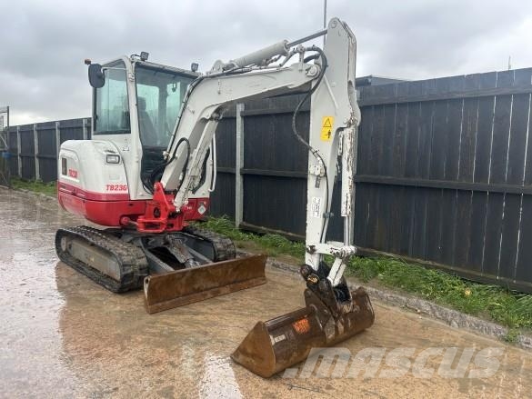 Takeuchi TB230 Entreprenør - Andet