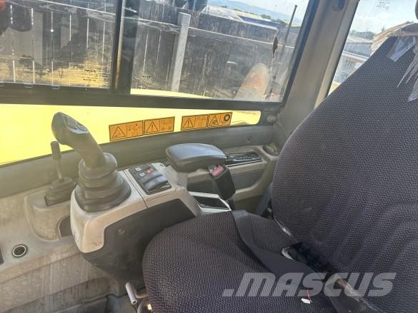 Wacker Neuson 6503 حفارات زحافة