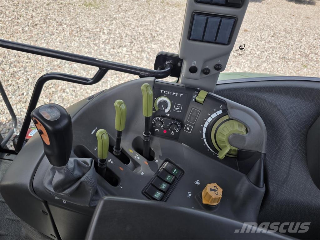 CLAAS Arion 620C Traktori