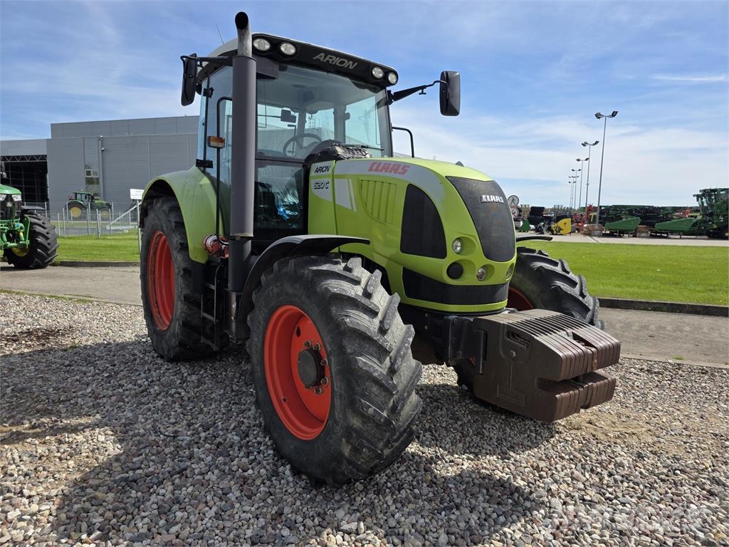 CLAAS Arion 620C Traktori