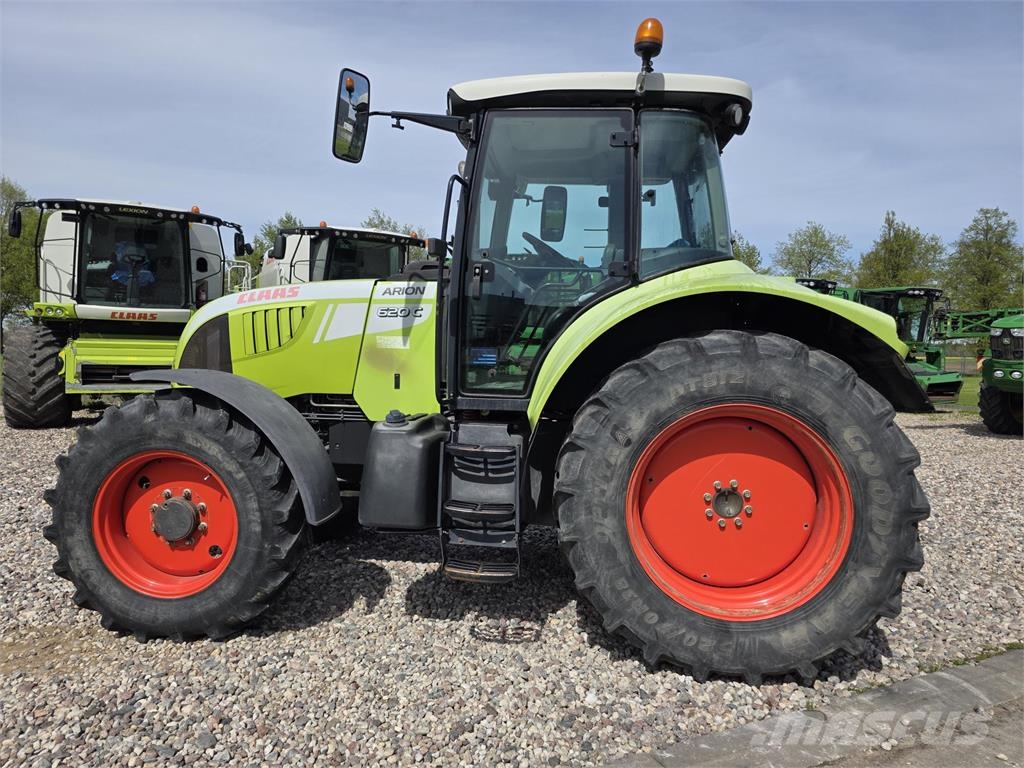 CLAAS Arion 620C Traktori