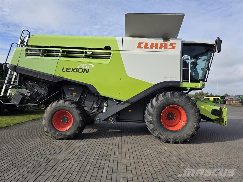 CLAAS Lexion 760 Derliaus nuėmimo kombainai