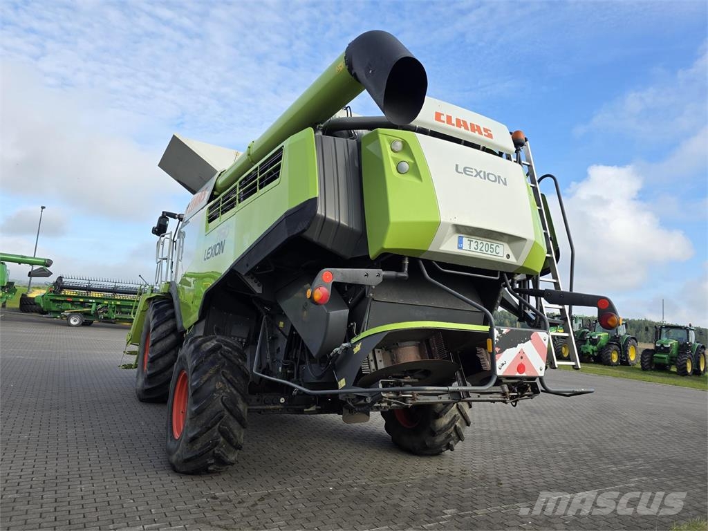 CLAAS Lexion 760 Derliaus nuėmimo kombainai