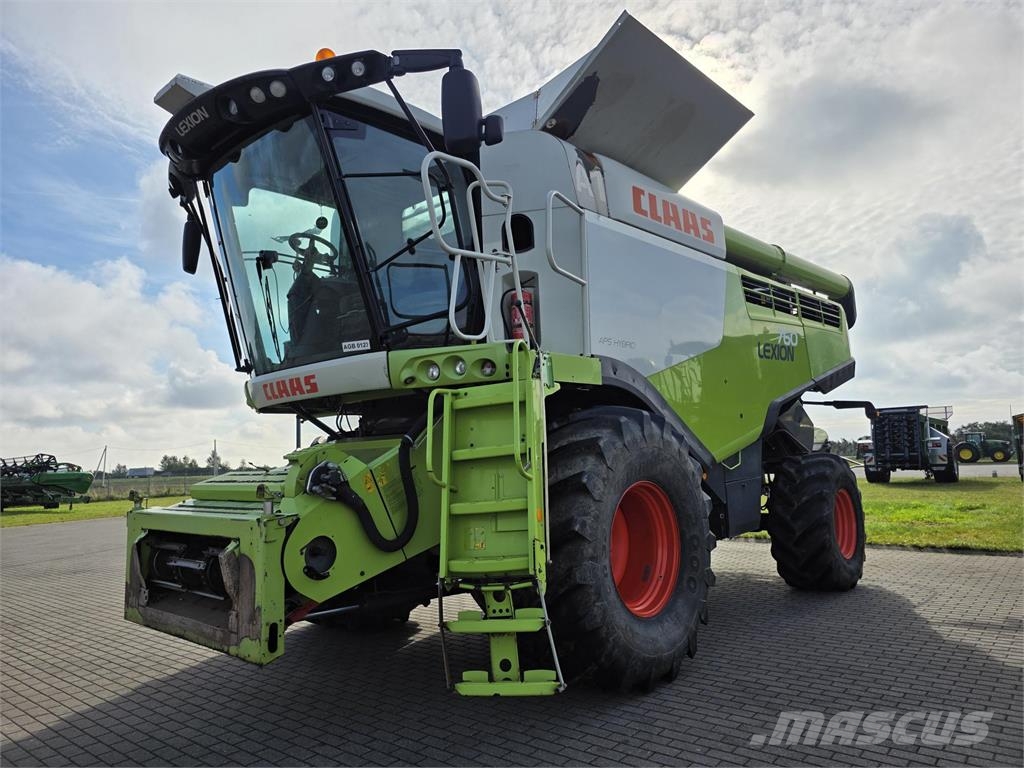 CLAAS Lexion 760 Leikkuupuimurit