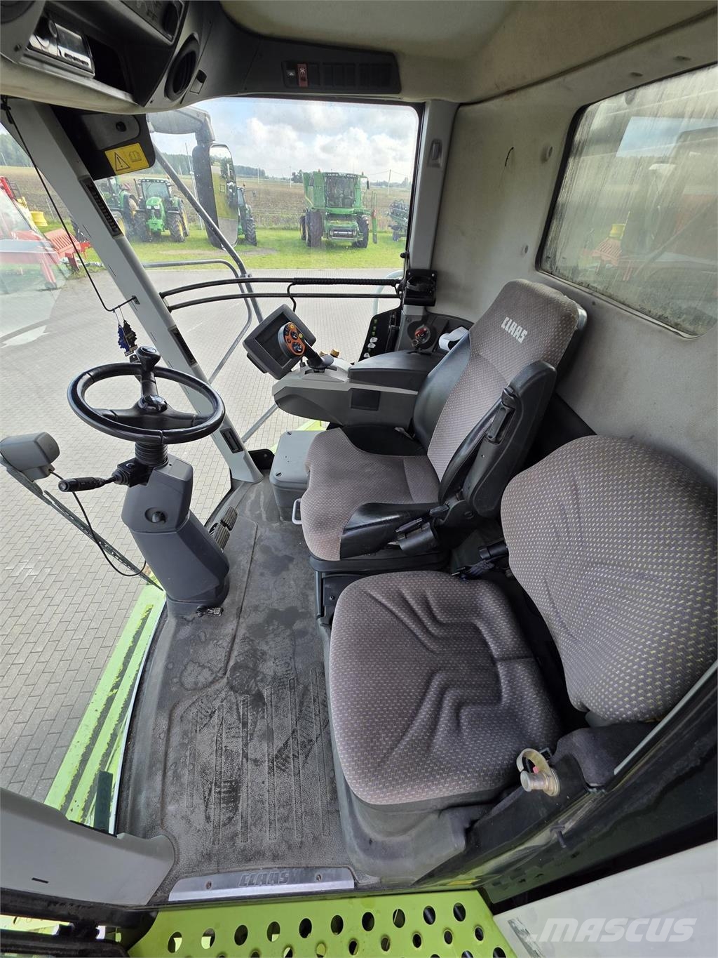 CLAAS Lexion 760 Leikkuupuimurit