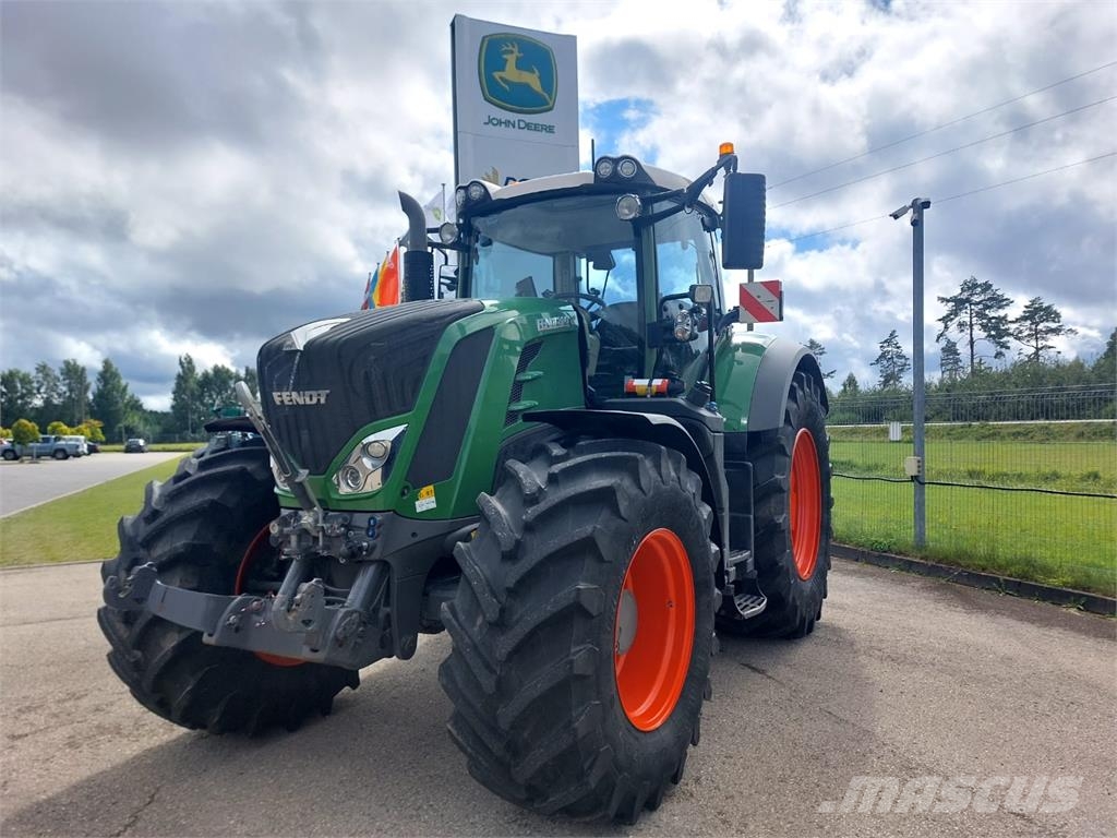 Fendt 826 Vario Traktorer
