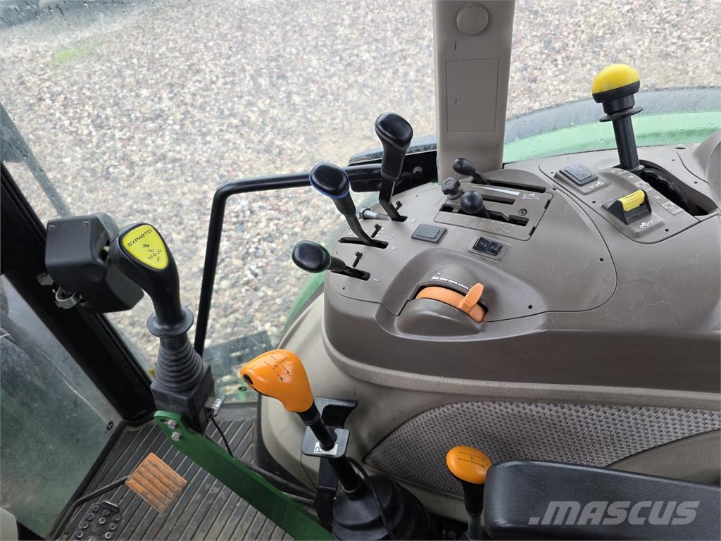 John Deere 5115M Trattori