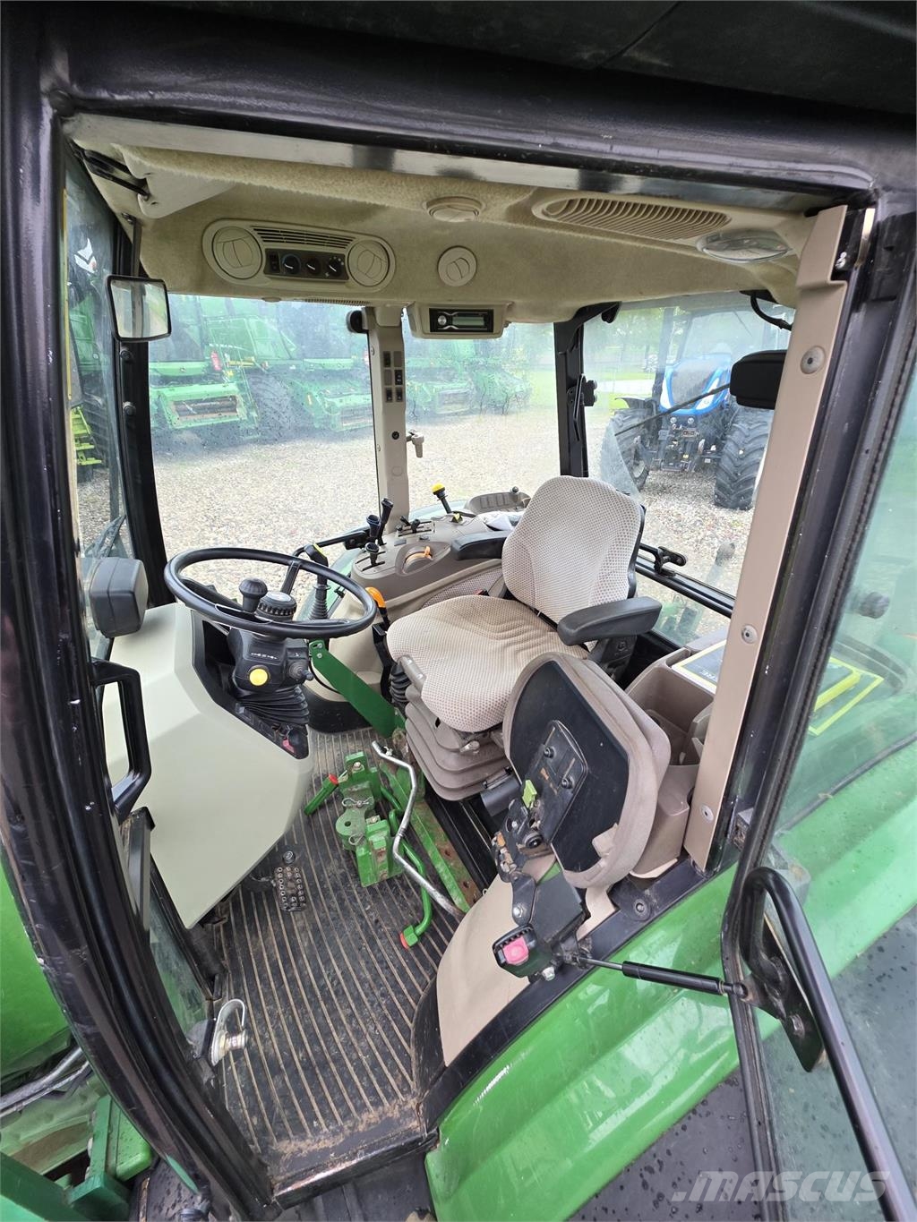 John Deere 5115M Trattori