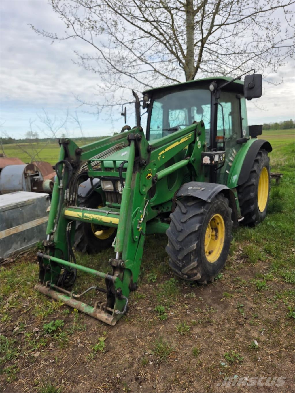John Deere 5820 Трактора