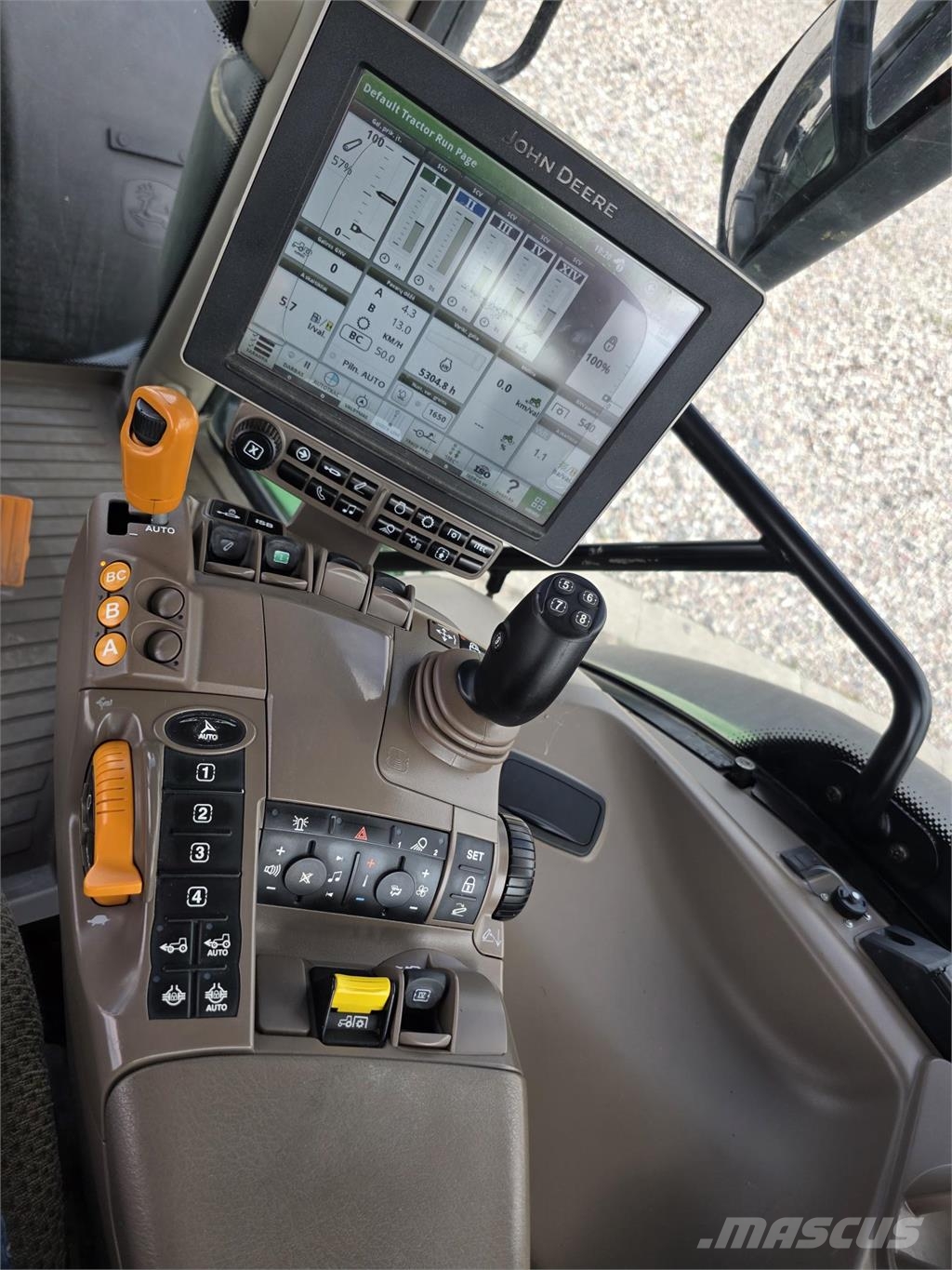 John Deere 6215R Traktorer