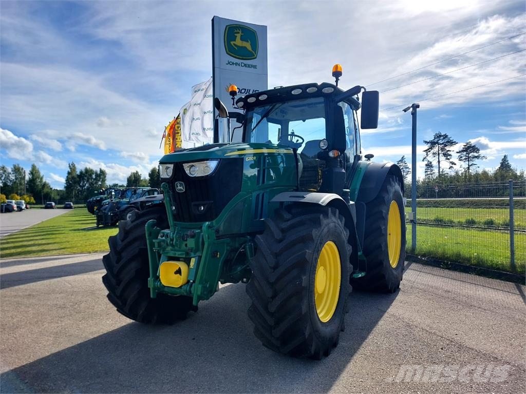 John Deere 6250R Traktori