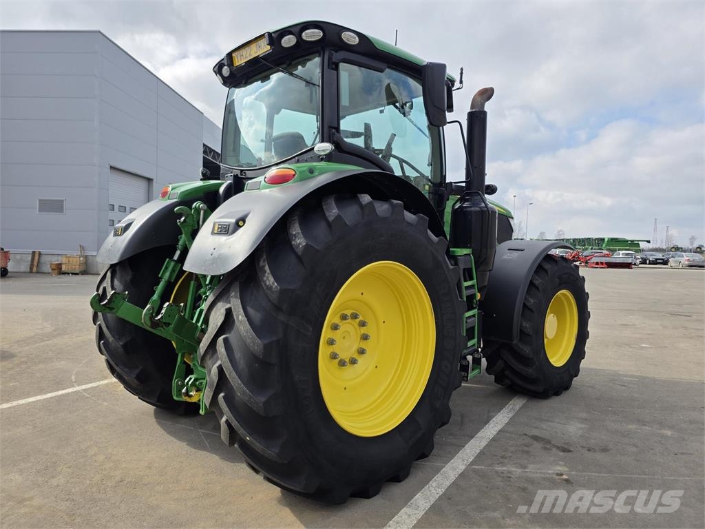 John Deere 6250R Trattori