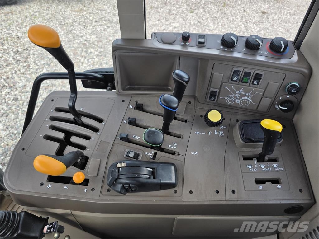John Deere 6330 Tractoren