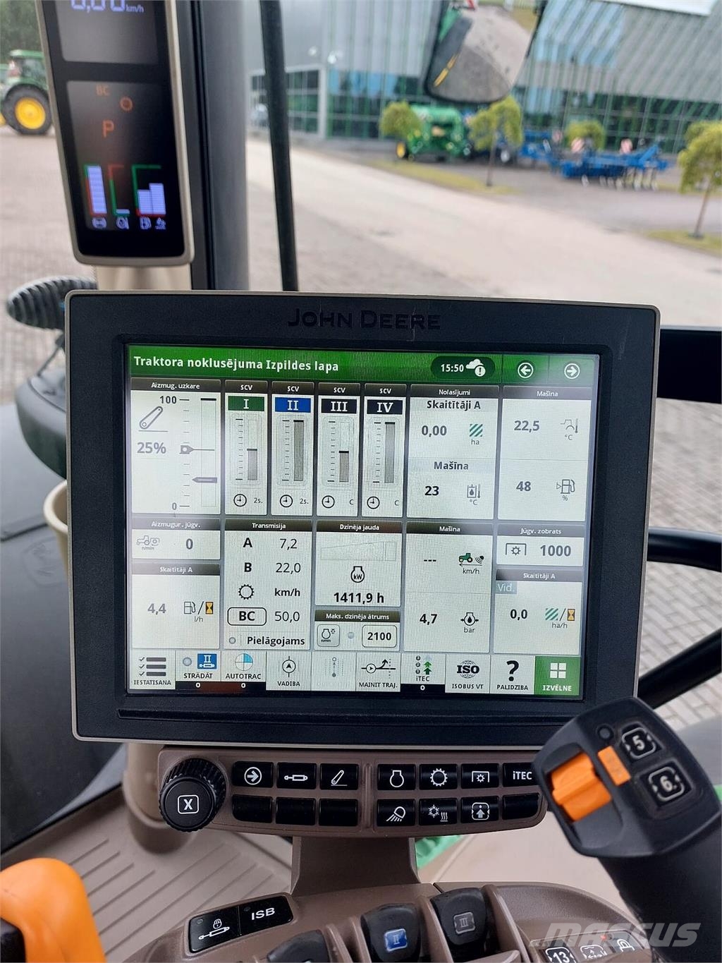 John Deere 6R 215 曳引機