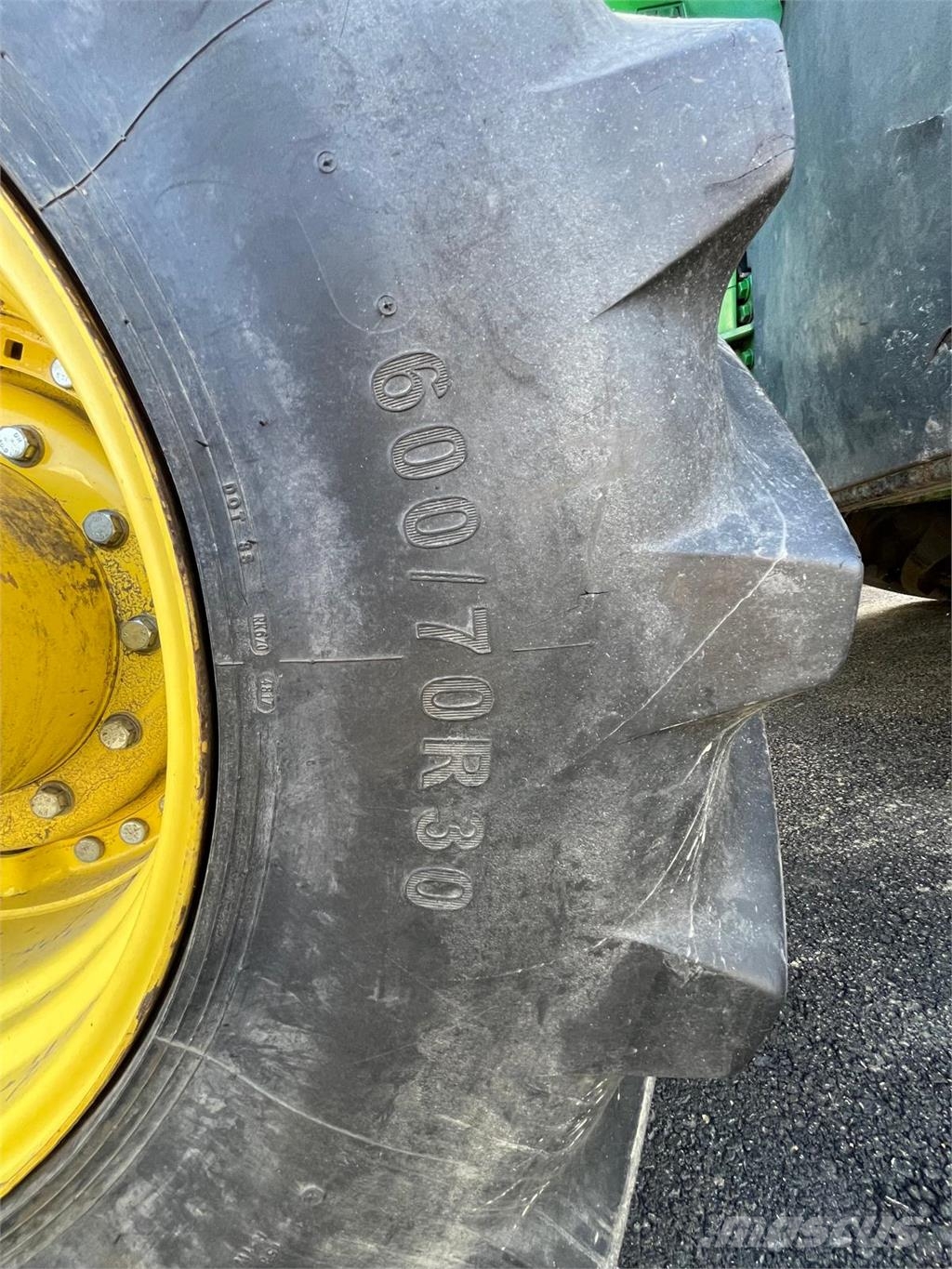 John Deere 7270R الجرارات