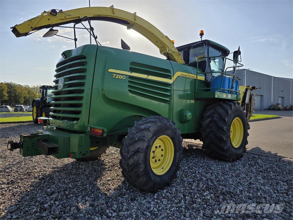 John Deere 7280 علافات ذاتية الدفع