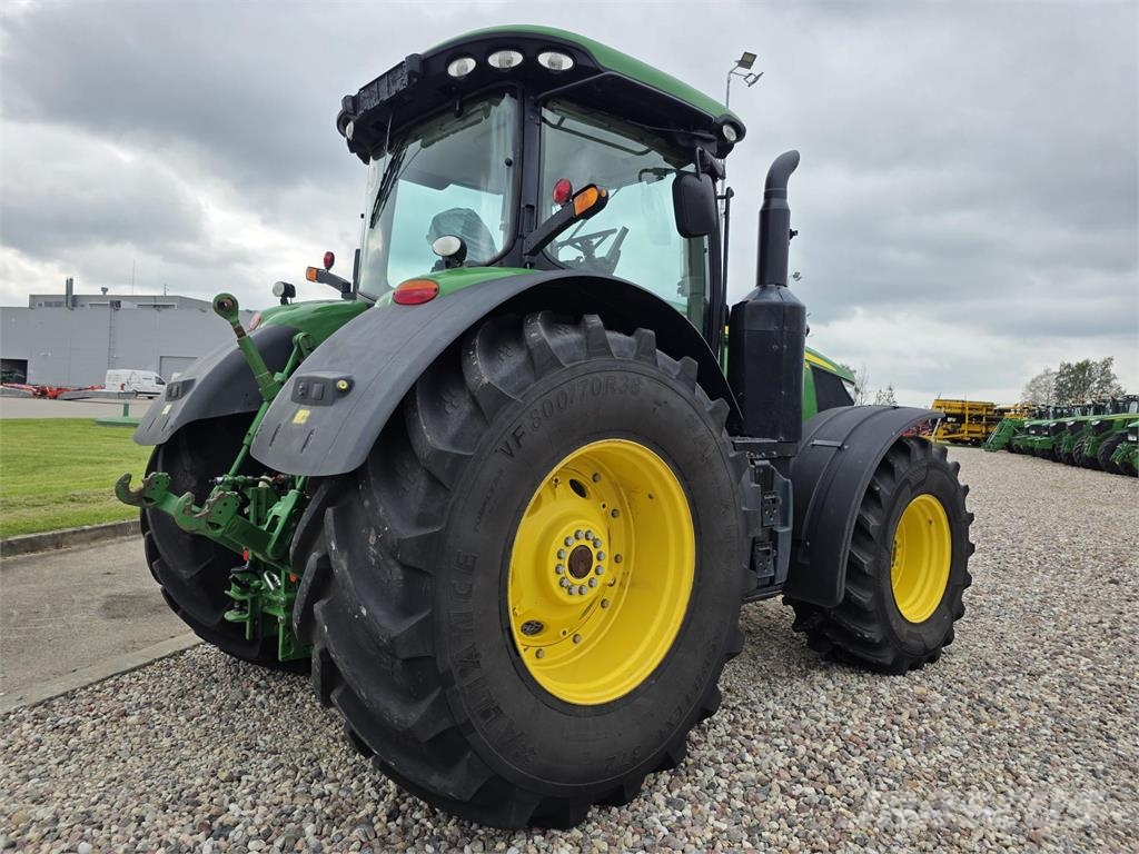 John Deere 7290R Traktori