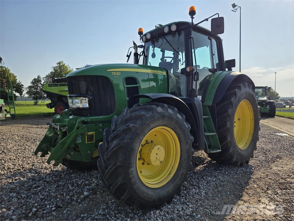 John Deere 7530 Premium Tractoren