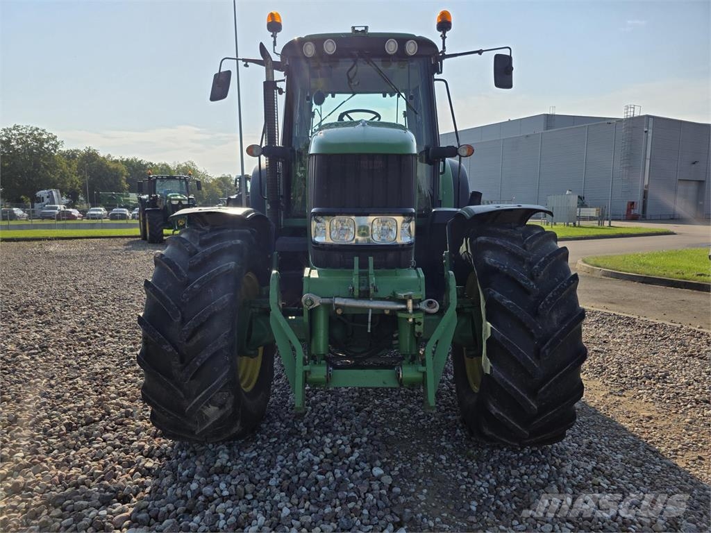 John Deere 7530 Premium Tractoren